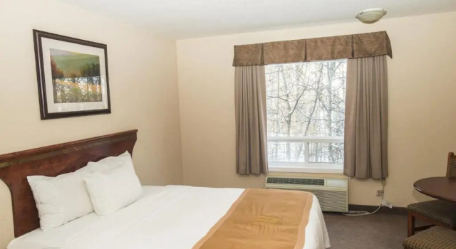 Номер Standard Lakeview Inns & Suites - Chetwynd