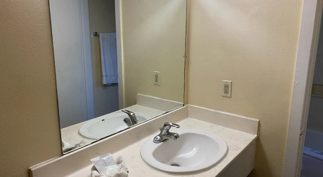 Номер Standard Red Carpet Inn Allentown Hausman Road