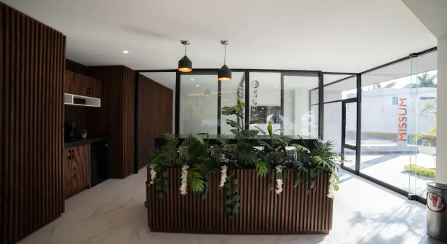 Missum Versatile Living, Rezerwuj Hotel Hotele w State of Puebla z parkingiem, Parking
