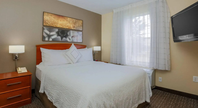 TownePlace Suites by Marriott College Station, Buchen Sie Hotel College Station Texas