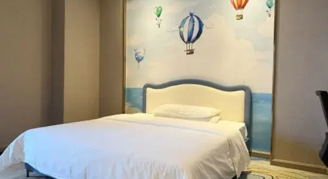 Люкс Vienna Hotel (Liucheng Hedong Avenue)
