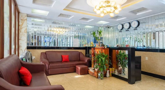 Collection O Long Phung Hotel