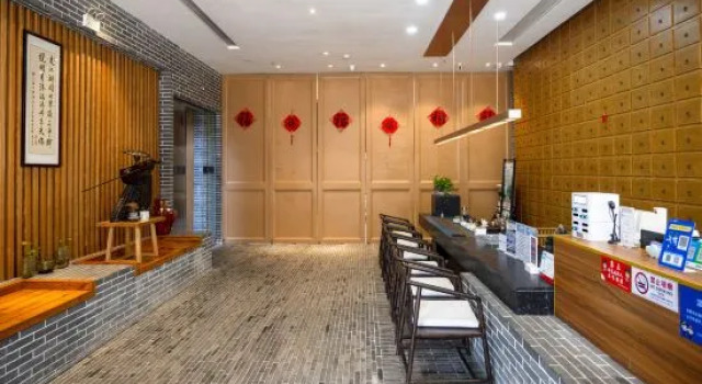 Jianghu Hot Spring Hotel (Yichun Wentang Town), Rezerwuj Hotel Yichun Jiangxi