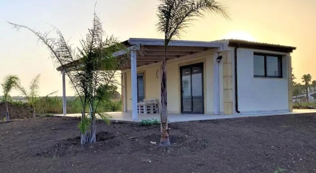 Restful Villa In Noto Neat To The Sea, Book Villa Hotels in Sicily with Parking, Parking