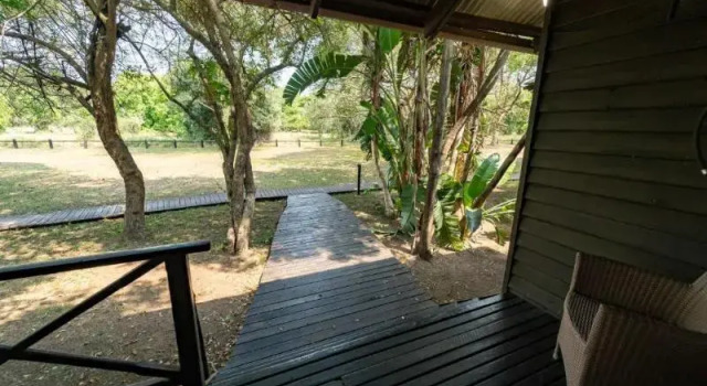 Двухместный номер Standard с балконом Gooderson Bushlands Game Lodge