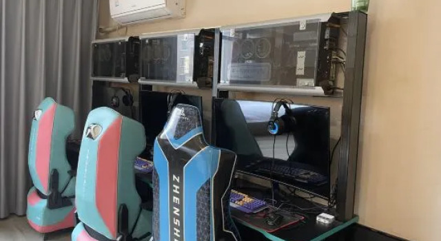 Люкс Jingmen Black Armor Gaming Hotel