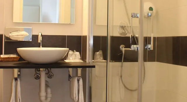 Balkonlu Standart oda Hôtel Alexandra