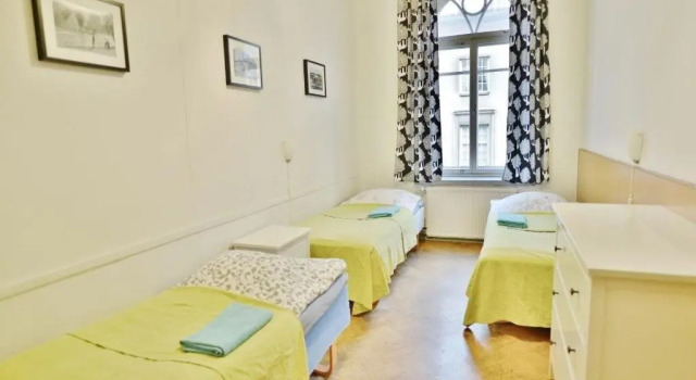 Кровать в общем номере (женский номер) Hostel Diana Park