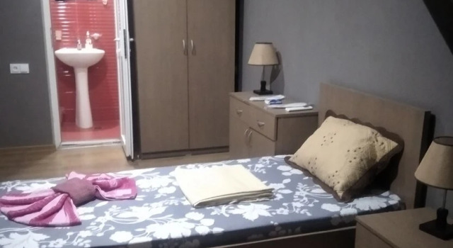 City guli House, Забронировать Отель Отели Тбилиси с завтраком, рядом с Концертный зал Тбилиси, Завтраки
