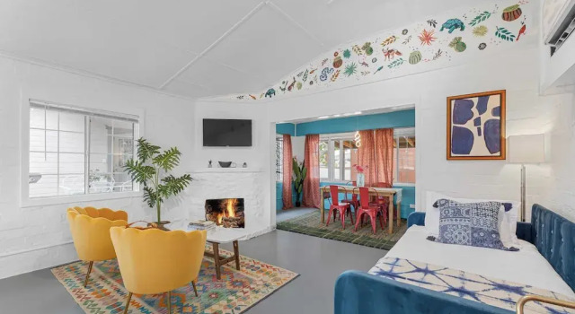 Вилла Fable by Avantstay 2 Unique Spaces, w/ Bowling, Hot Tub, Fire Pit, Large Yard