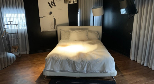 Montreal Downtown Ritz Area - Suite Studio 101, Забронировать Отель Монреаль провинция Квебек, рядом с Museum of Contemporary Art