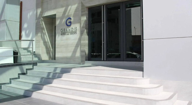 Grandis Hotels and Resorts, Buchen Sie Hotel Kota Kinabalu 