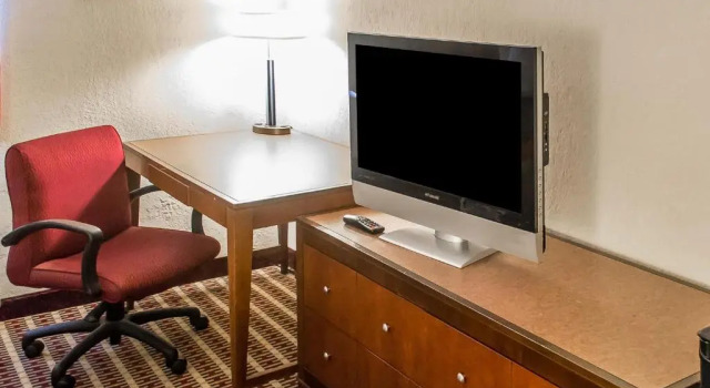 Номер Standard Economy Inn & Suites