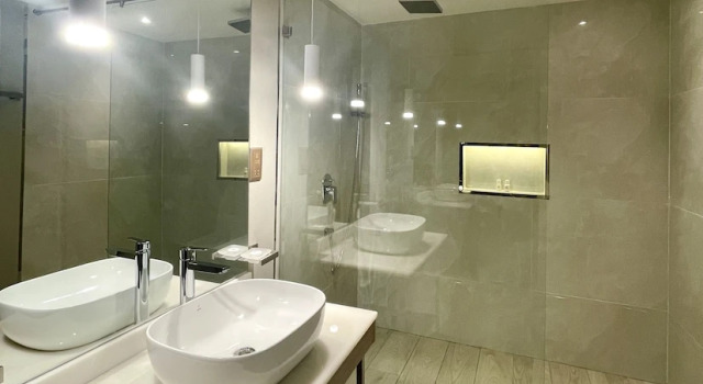 Семейные апартаменты с 2 комнатами с балконом Meilin International Hotel