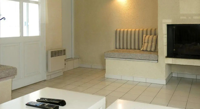 Holiday Home Les Brisans - TSM518