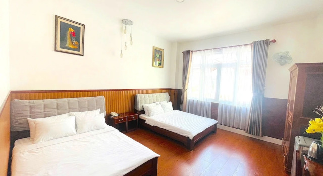 Номер Classic Diamond Suite Dai Nam Hotel