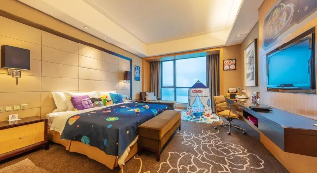 Двухместный номер Standard с видом на реку Crowne Plaza Yichang by IHG