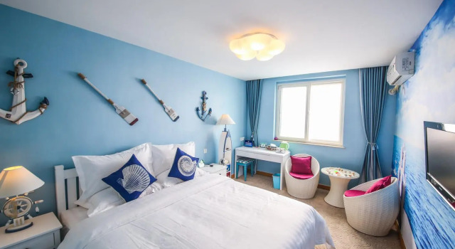 Golden Dragon Hotel, Забронировать Отель Отели Пекина 3 звезды, рядом с Барная Улица в районе озера Хоухай, 3*