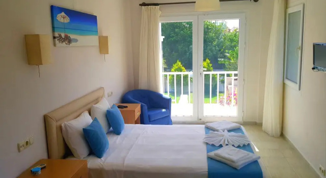Dalyan Villa Amazon 4 Bedrooms, Забронировать Вилла Отели Побережья Даламана с парковкой, Парковка