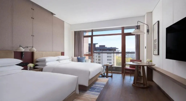 Standardowy dwuosobowy klub pokój Courtyard by Marriott Beijing Yanqing