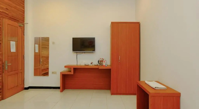 Люкс OYO 446 Hotel Kawi Surapatha