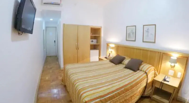 Номер Standard Ritz Plaza Hotel