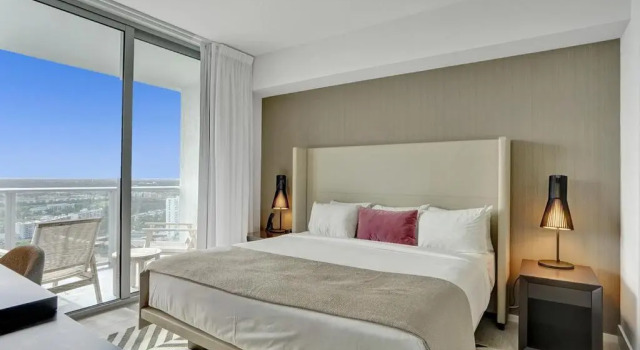 Апартаменты с балконом Amazing Apartments at H Beach House