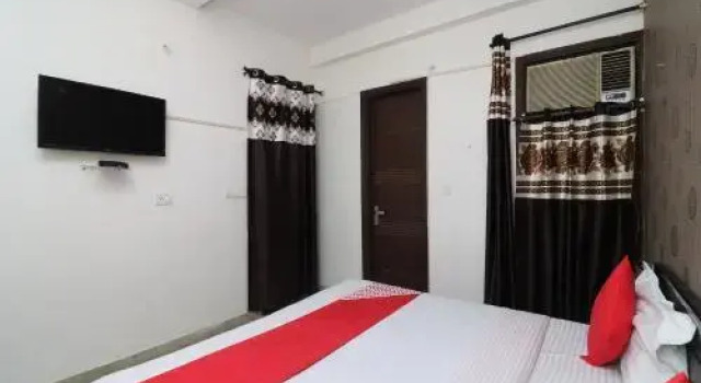 Royal Rahul Residency by OYO Rooms, Varaa Hotelli Faridabad Haryana
