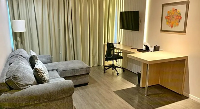 Двухместный люкс Holiday Inn Express Asuncion Aviadores by IHG