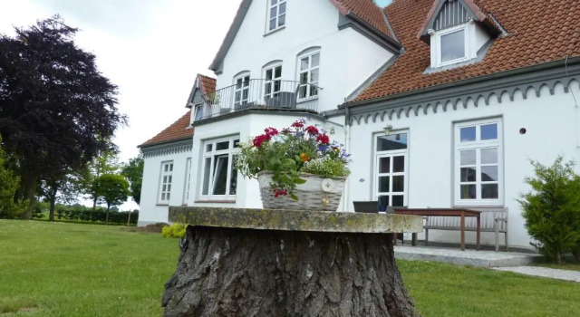 Апартаменты Ferienhof Kolauerhof - Bauernhofurlaub in Grömitz