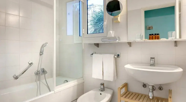 Двухместный номер Standard с видом на сад Auberge De La Madone