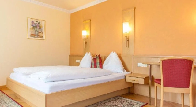 Landhotel Drei Eichen, Prenota Hotel Eugendorf Flachgau