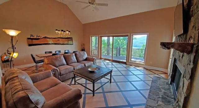 Fontana Lakeview Escape 4 Bedroom Home, 预订 度假屋 布赖森城 Great Smoky Mountains