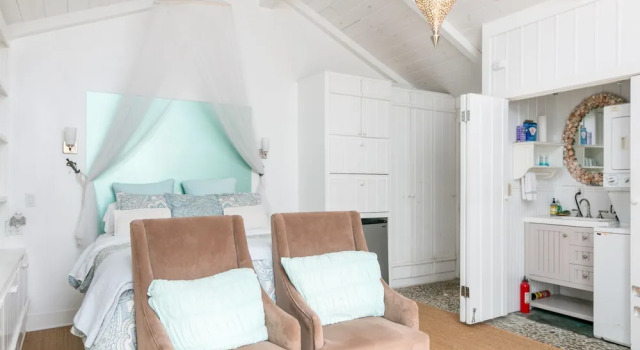 1395 Virginia Road Cottage Unit B Studio Bedroom 1 Bathroom Cottage, Забронировать Дом для отпуска Виллы Санта-Барбара, рядом с Церковь Богоматери Кармельской, Вилла