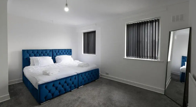 2-bedroom- Stoke-on-trent-sleeps 5-petsok, Забронировать Апартаменты/квартира Сток-он-Трент Стаффордшир