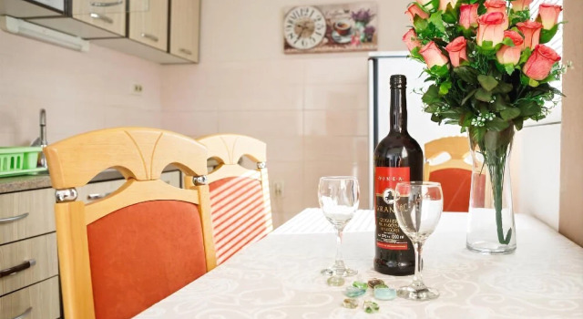 Apartments Jela, Забронировать Апартаменты/квартира Апартаменты Макарска, рядом с Набережная Рива (Макарска), Апартаменты/квартира