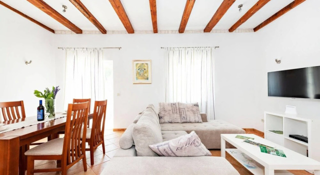 Charming House With Pool 10 Min From Sibenik, Забронировать Вилла Радоник Шибенско-Книнская жупания