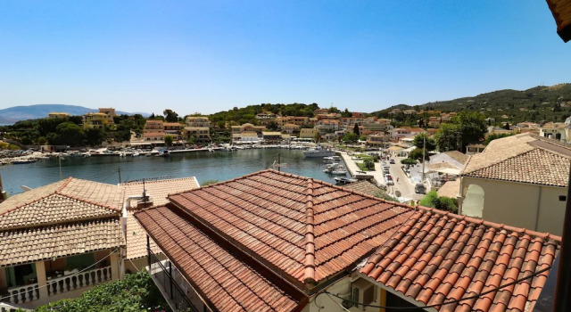 Апартаменты Antigone Apartments