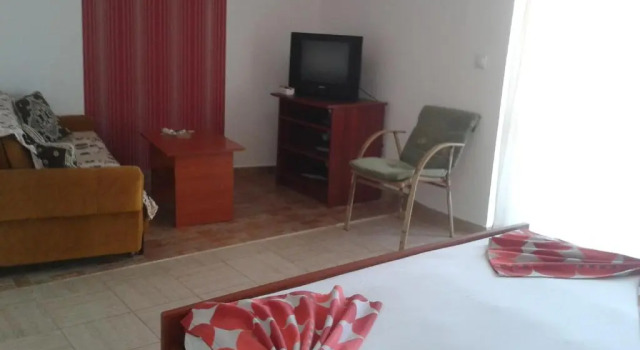 Студия с балконом Apartments Aga