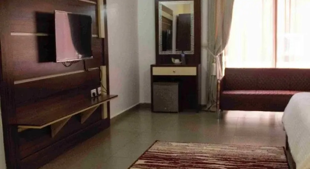 Superior Zimmer Uranium Continental Hotel - UCH