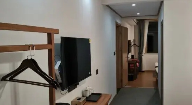 Семейный люкс Jiuhuashan Muqinju Guesthouse