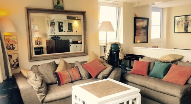 2 Bedroom Apartment off Portobello Road