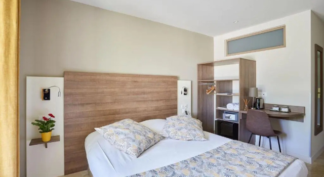Двухместный номер Standard Logis Hôtel Le Rodin