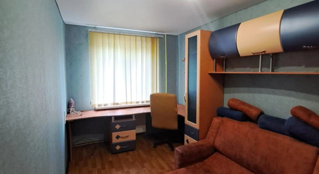 Трёхкомнатные апартаменты, Book Lejlighed Krivoy Rog Dnipropetrovsk Region