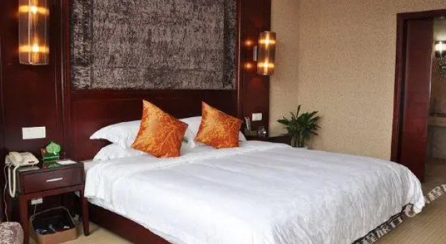 Shuanglong Resort, Book Resort Resort Hotels in Anqing, Resort