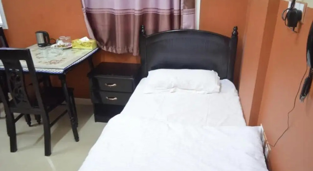Номер Economy Five Continents Hotel