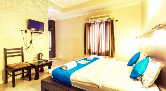 Zo Rooms MI Road, Забронировать Отель Отели штата Раджастхана 3 звезды, 3*