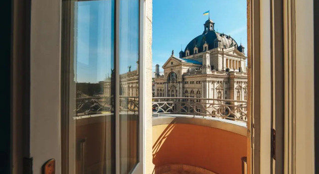 Люкс с балконом Cities Gallery Apart-hotel