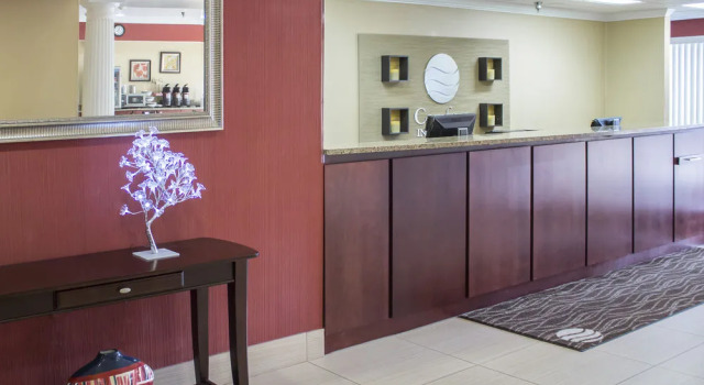 Comfort Inn & Suites, Buchen Sie Hotel Trussville Alabama