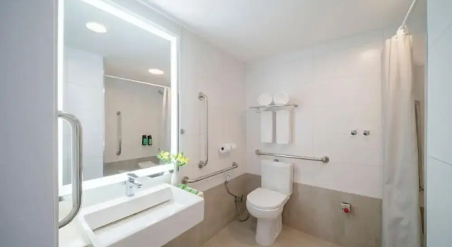 Номер Standard с балконом Beach Park Resort - Suites